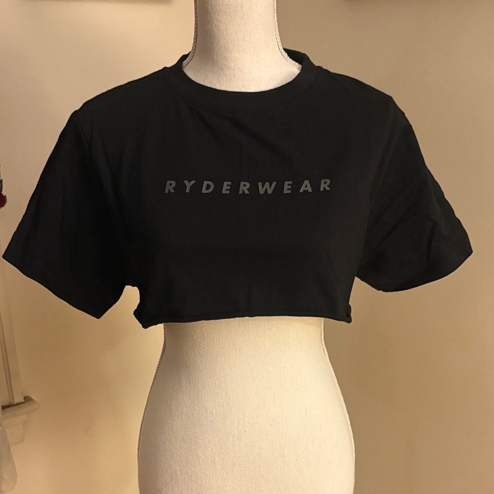 ‼️PRICE DROP‼️ 
Ryderwear Black Crop Top